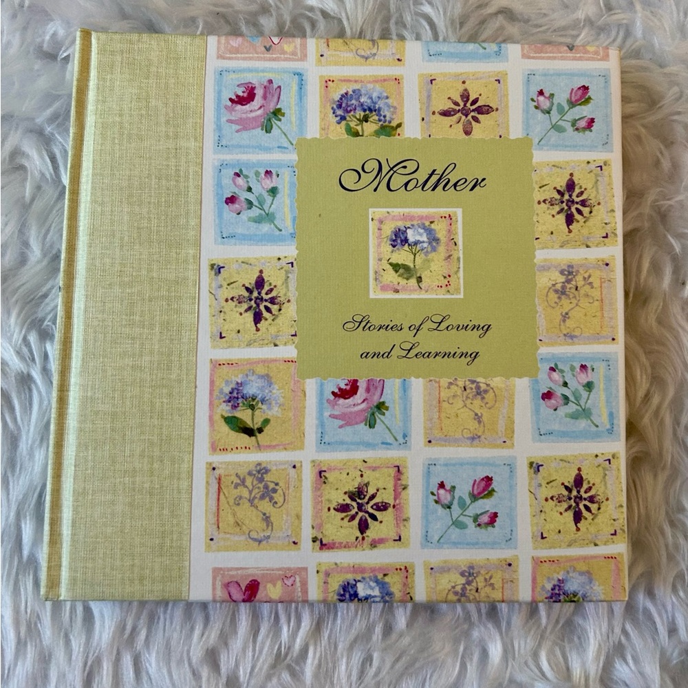 NEW SEASONS MOTHERS KEEPSAKE BOOK AND PHOTO ALBUM